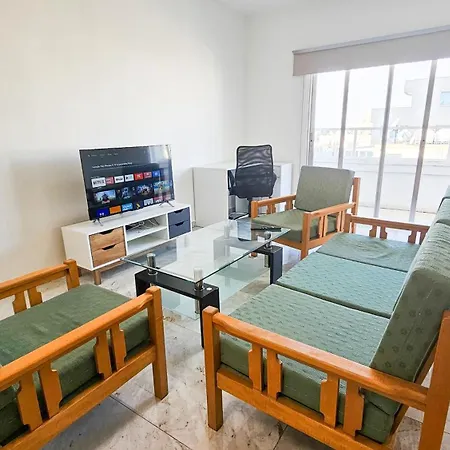 Rooms, 500m To Marina Διαμέρισμα